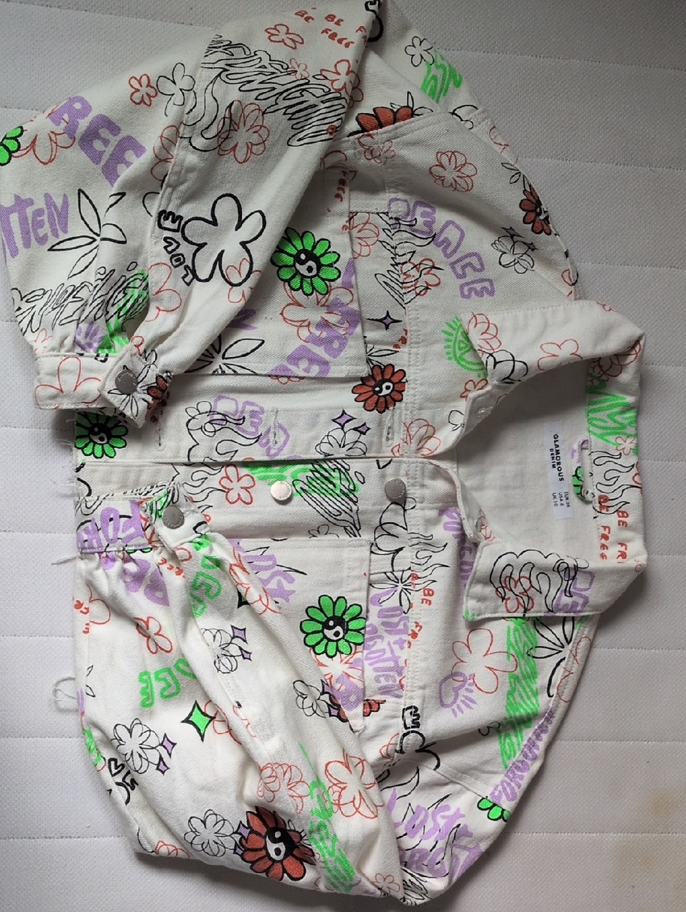 Glamorous White Denim Jacket with Multicolor Floral Doodles